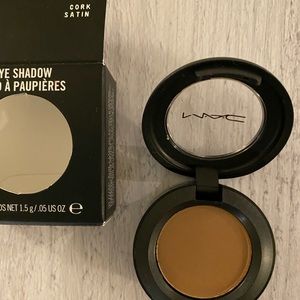 MAC Eyeshadow “Cork”
